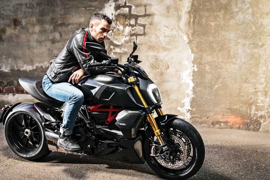 Petrucci Diavel 1260 S 02 UC70177 High yr